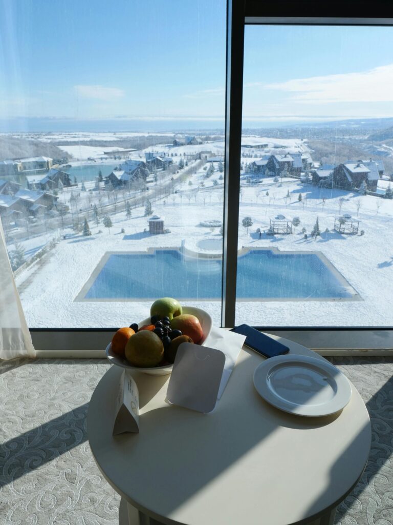 pexels-jala-pishyari-1741972-7102200 a romantic luxury hotel stay with panoramic mountain views — perfect for affordable upscale travel in 2025